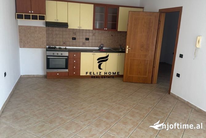 Shtepi me qera Apartament ne Tirane, 1+1, Mobilimi Bosh, pa mobiluar, Pagesa 45,000  Leke.