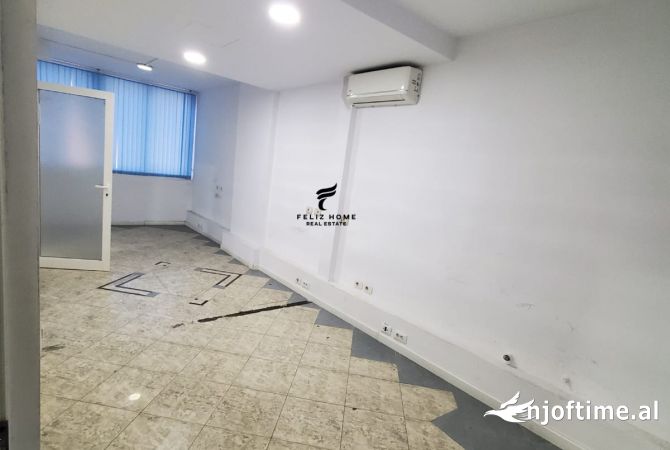 Ambient biznesi me qera 3+1 ne Tirane - 3,100 Euro