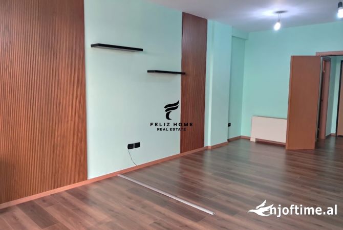 Ambient biznesi me qera 3+1 ne Tirane - 1,500 Euro