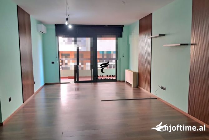 Ambient biznesi me qera 3+1 ne Tirane - 1,500 Euro