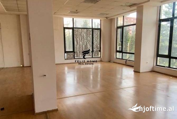 Ambient biznesi me qera 1+1 ne Tirane - 3,300 Euro