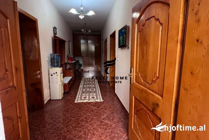 Shtepi me qera Apartament ne Tirane, 2+1, Mobilimi E mobiluar, Pagesa 500  Euro.