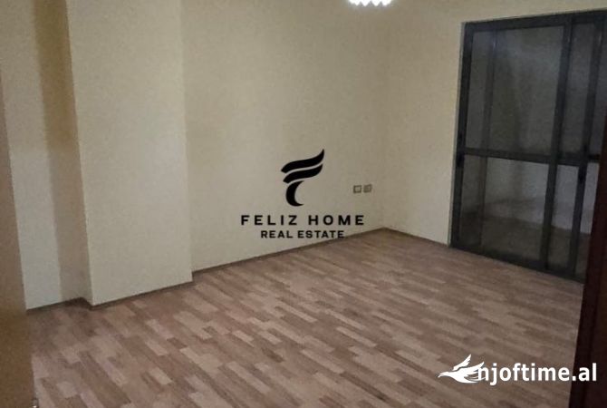 Shtepi ne shitje Apartament ne Tirane, 2+1, Mobilimi Bosh, pa mobiluar, Pagesa 135,000  Euro.
