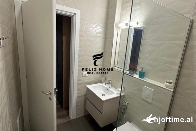 Shtepi me qera Apartament ne Tirane, 2+1, Mobilimi E mobiluar, Pagesa 800  Euro.