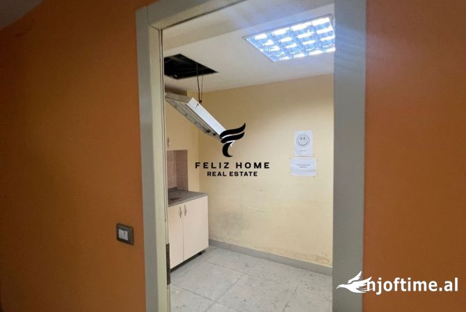 Ambient biznesi me qera 1+1 ne Tirane - 2,500 Euro