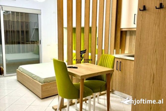 Shtepi me qera Apartament ne Tirane, Garsoniere, Mobilimi Bosh, pa mobiluar, Pagesa 500  Euro.