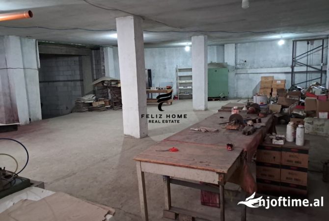 Ambient biznesi me qera 4+1 ne Tirane - 4,000 Euro