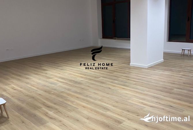 Ambient biznesi me qera 1+1 ne Tirane - 60,000 Leke