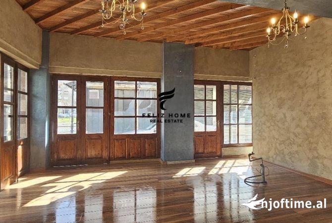 Ambient biznesi ne shitje 1+1 ne Korce - 220,000 Euro
