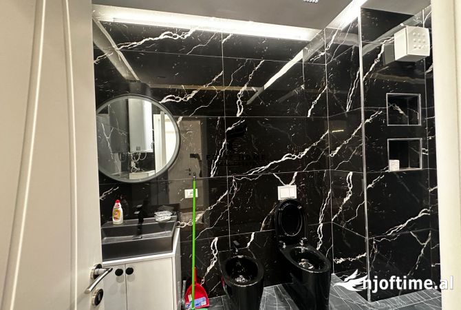 Shtepi me qera Apartament ne Tirane, 2+1, Mobilimi E mobiluar, Pagesa 1,000  Euro.