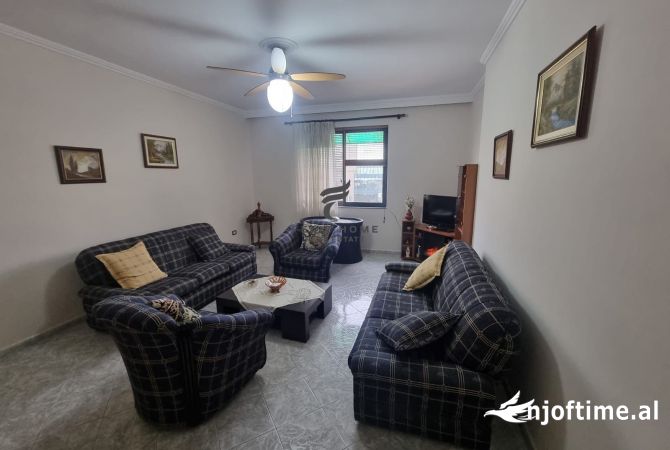 Shtepi ne shitje 3+1 ne Tirane - 216,000 Euro