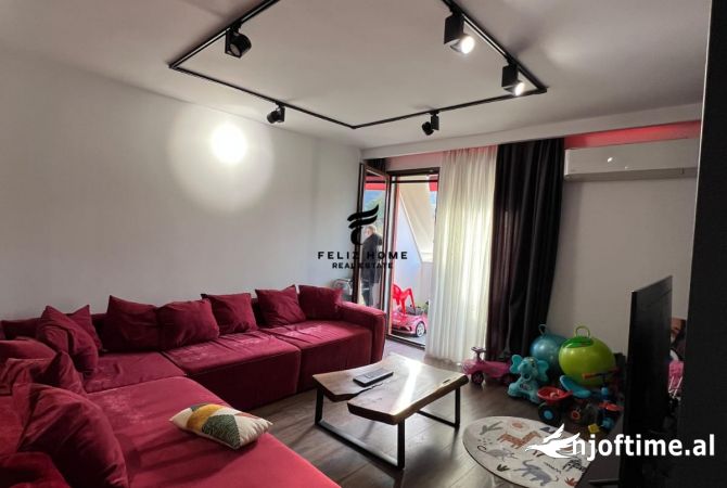 Shtepi ne shitje 2+1 ne Tirane - 240,000 Euro