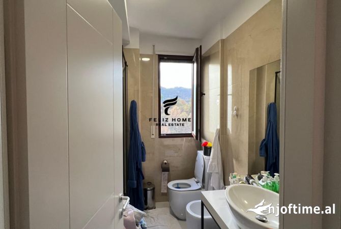 Shtepi ne shitje Apartament ne Tirane, 2+1, Mobilimi E mobiluar, Pagesa 240,000  Euro.