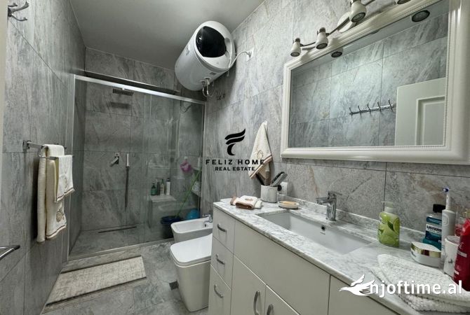 Shtepi ne shitje Apartament ne Tirane, 2+1, Mobilimi E mobiluar, Pagesa 280,000  Euro.