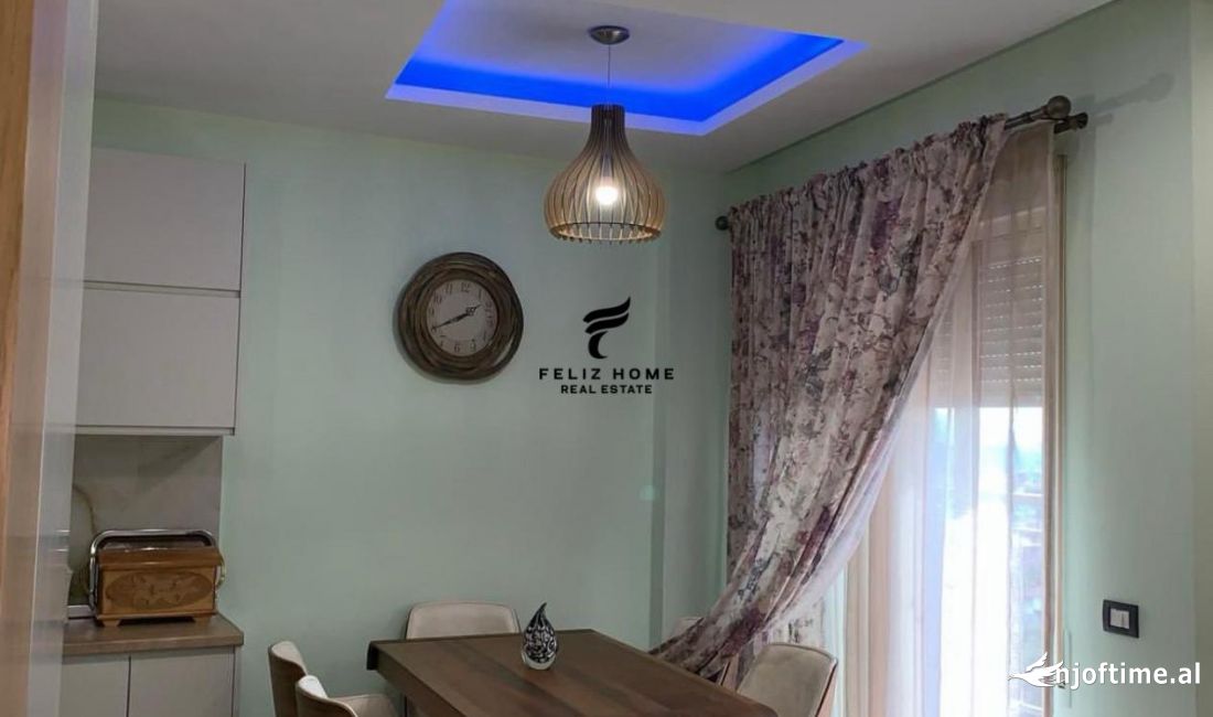 Shtepi ne shitje Apartament ne Tirane, 2+1, Mobilimi E mobiluar, Pagesa 140,000  Euro.