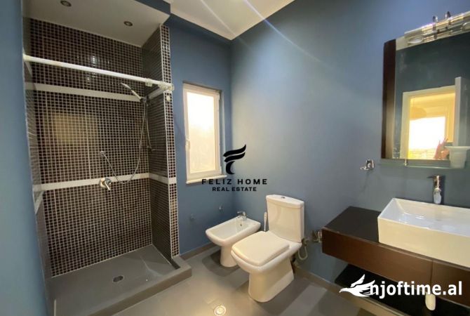 Shtepi me qera Apartament ne Tirane, 2+1, Mobilimi E mobiluar, Pagesa 800  Euro.