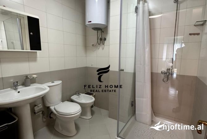 Shtepi me qera Apartament ne Tirane, 2+1, Mobilimi E mobiluar, Pagesa 700  Euro.