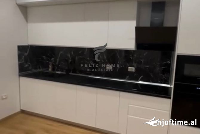 Shtepi ne shitje Apartament ne Tirane, 2+1, Mobilimi E mobiluar, Pagesa 180,000  Euro.