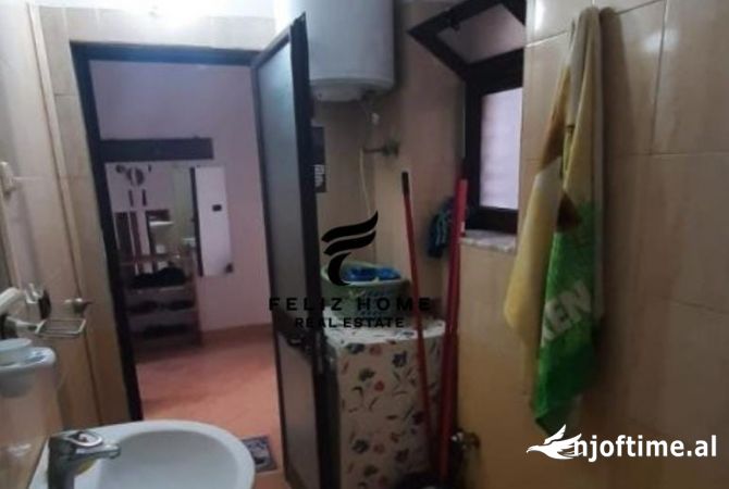 Shtepi me qera Apartament ne Tirane, 2+1, Mobilimi E mobiluar, Pagesa 50,000  Leke.