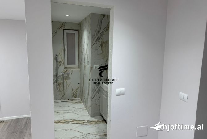 Ambient biznesi me qera 3+1 ne Tirane - 2,500 Euro
