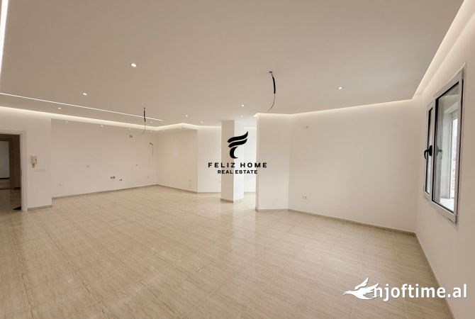 Shtepi ne shitje Apartament ne Tirane, 2+1, Mobilimi Bosh, pa mobiluar, Pagesa 450,000  Euro.