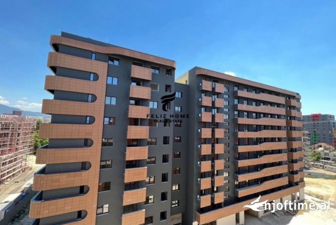 Ambient biznesi me qera 3+1 ne Tirane - 920 Euro