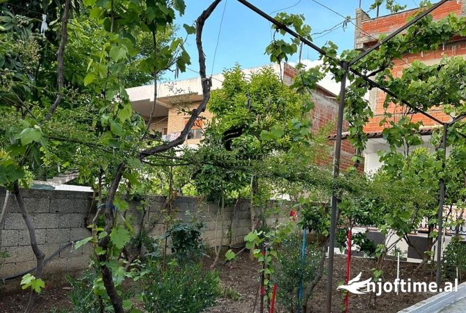 Shtepi ne shitje 6+1 ne Tirane - 230,000 Euro