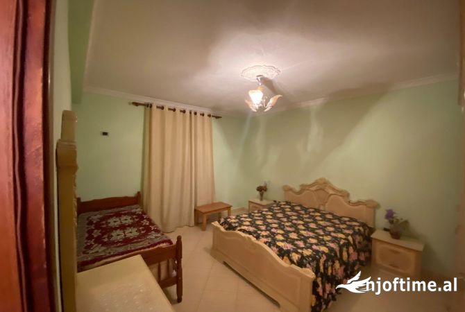 Shtepi me qera Apartament ne Tirane, 2+1, Mobilimi E mobiluar, Pagesa 500  Euro.