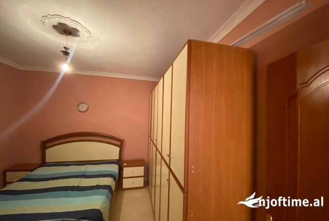 Shtepi me qera 2+1 ne Tirane - 500 Euro