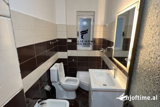 Shtepi ne shitje Apartament ne Tirane, 1+1, Mobilimi Pjeserisht e mobiluar, Pagesa 86,000  Euro.