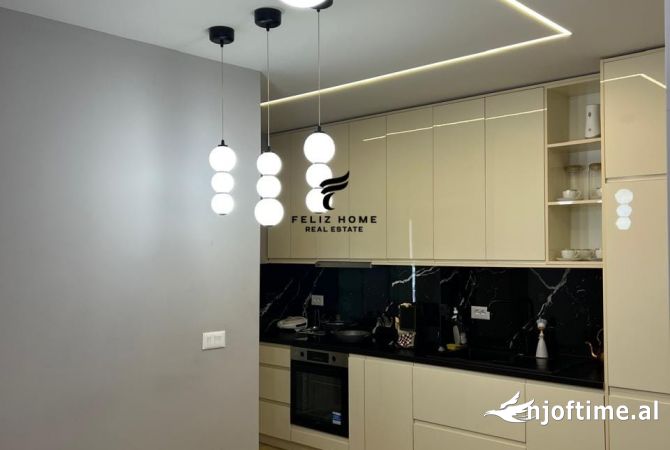 Shtepi ne shitje Apartament ne Tirane, 2+1, Mobilimi E mobiluar, Pagesa 312,000  Euro.