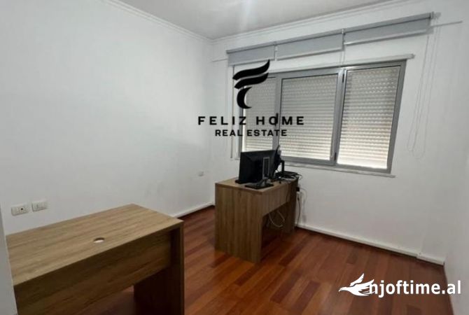 Ambient biznesi me qera 3+1 ne Tirane - 1,200 Euro
