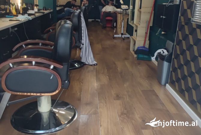 Ambient biznesi ne shitje 1+1 ne Tirane - 180,000 Euro