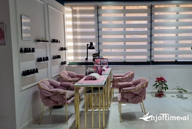 Ambient biznesi me qera 3+1 ne Tirane - 850 Euro