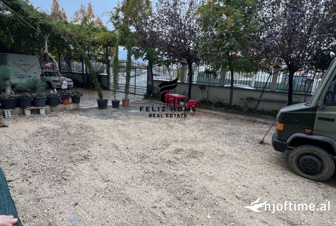 Ambient biznesi me qera 4+1 ne Tirane - 2,500 Euro