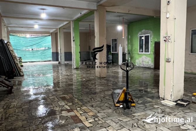 Ambient biznesi me qera 4+1 ne Tirane - 2,500 Euro