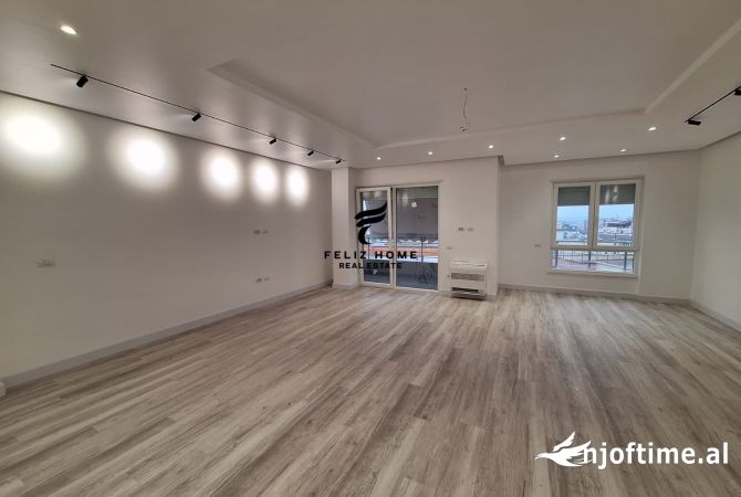 Shtepi ne shitje Apartament ne Tirane, 3+1, Mobilimi Bosh, pa mobiluar, Pagesa 455,000  Euro.
