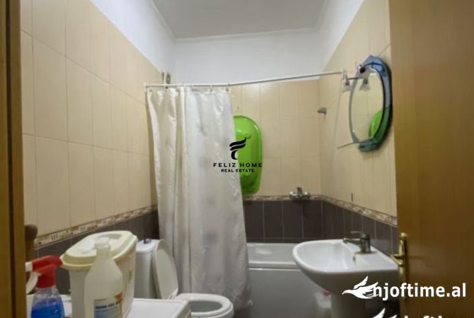 Shtepi me qera Apartament ne Tirane, 2+1, Mobilimi E mobiluar, Pagesa 450  Euro.