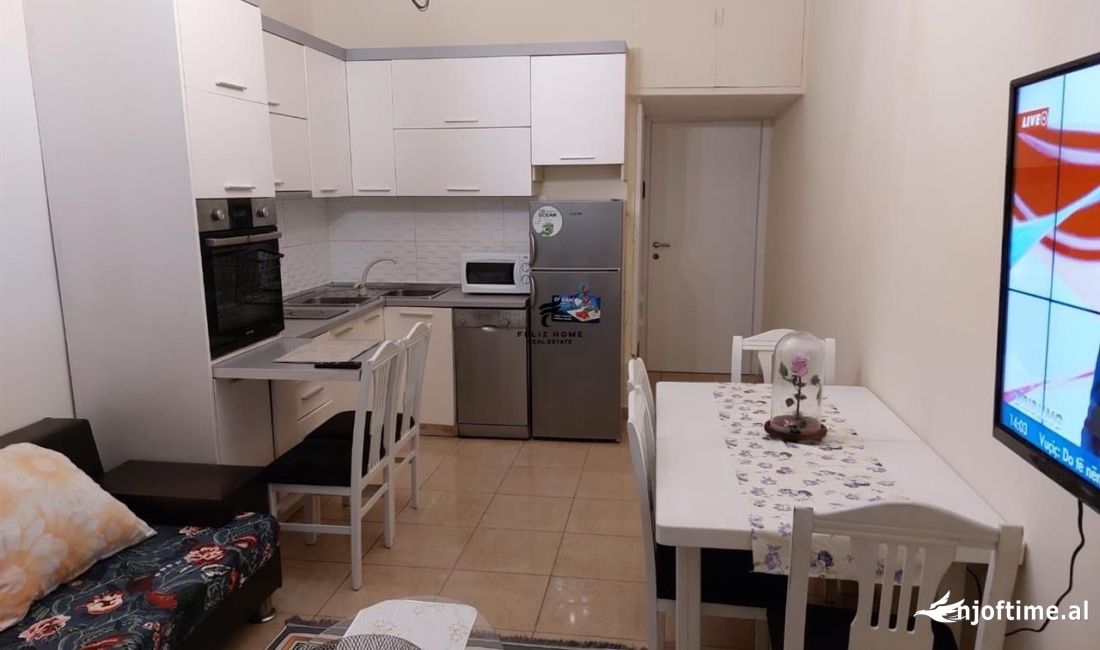 Shtepi me qera Apartament ne Tirane, 2+1, Mobilimi E mobiluar, Pagesa 690  Euro.