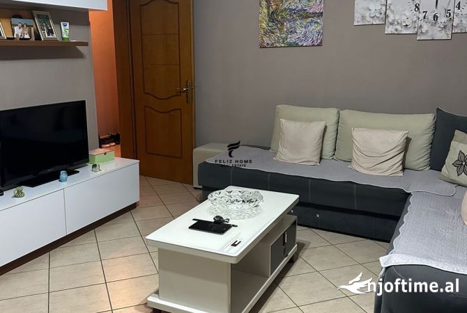 Shtepi me qera 2+1 ne Tirane - 700 Euro