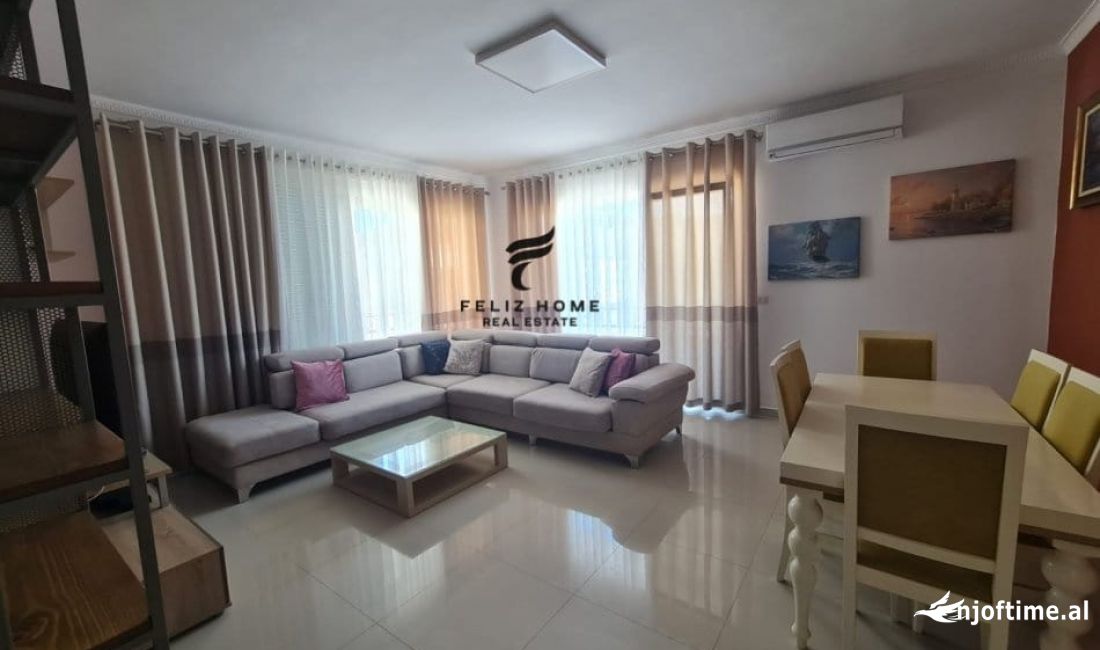 Shtepi me qera Apartament ne Tirane, 3+1, Mobilimi E mobiluar, Pagesa 800  Euro.