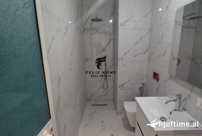 Shtepi ne shitje Apartament ne Tirane, 1+1, Mobilimi Bosh, pa mobiluar, Pagesa 123,000  Euro.