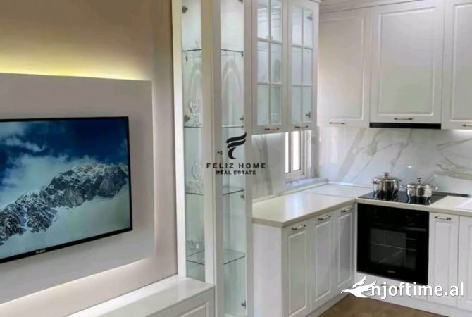 Shtepi ne shitje Apartament ne Tirane, 1+1, Mobilimi E mobiluar, Pagesa 248,000  Euro.