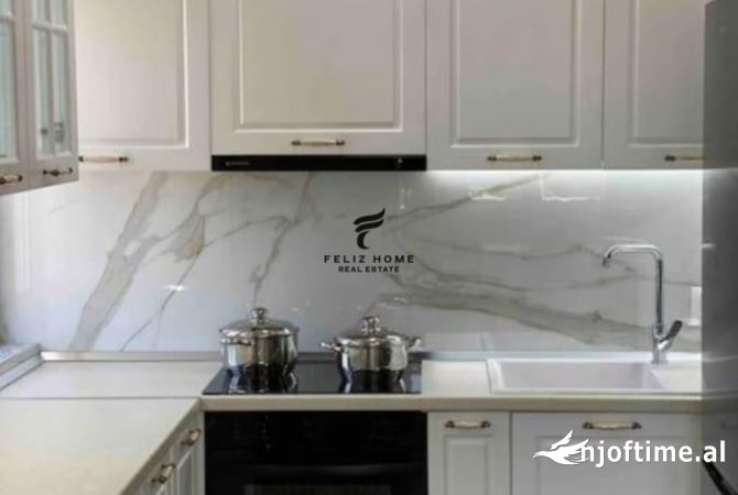 Shtepi ne shitje Apartament ne Tirane, 1+1, Mobilimi E mobiluar, Pagesa 248,000  Euro.