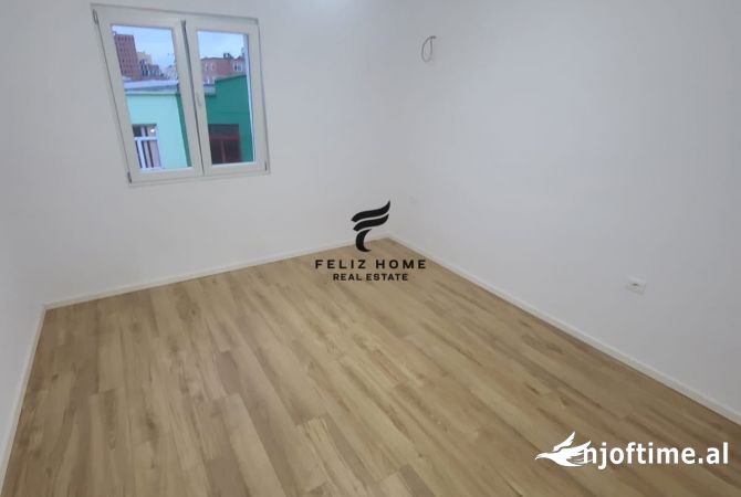 Shtepi ne shitje Apartament ne Tirane, 1+1, Mobilimi Bosh, pa mobiluar, Pagesa 120,000  Euro.