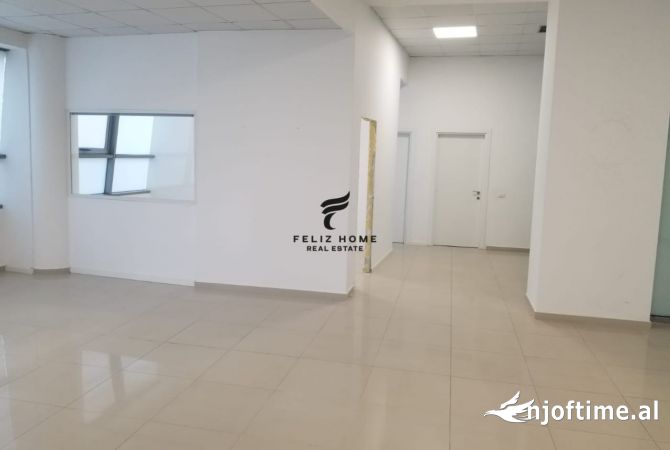 ZYRE ME QERA 250 M2 MINISTRIA E JASHTME 2500 EURO