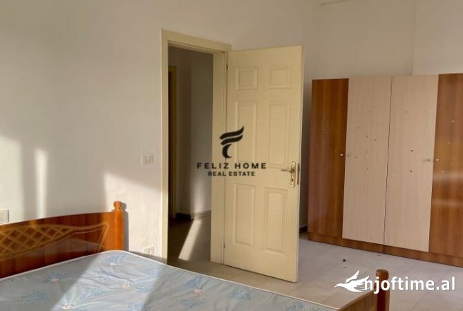 Shtepi ne shitje Apartament ne Tirane, 2+1, Mobilimi E mobiluar, Pagesa 140,000  Euro.
