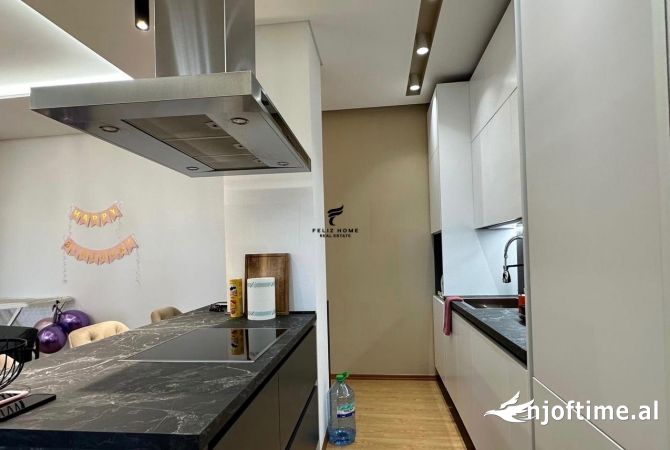 Shtepi me qera Apartament ne Tirane, 2+1, Mobilimi E mobiluar, Pagesa 1,100  Euro.