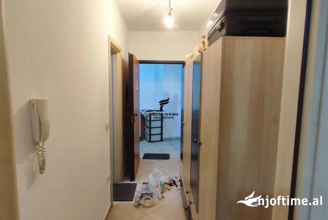 Shtepi ne shitje Apartament ne Tirane, 1+1, Mobilimi E mobiluar, Pagesa 88,000  Euro.