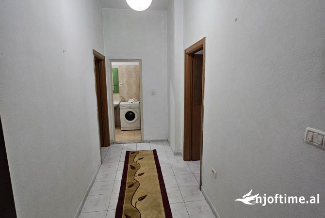 Shtepi me qera Apartament ne Tirane, 1+1, Mobilimi E mobiluar, Pagesa 500  Euro.